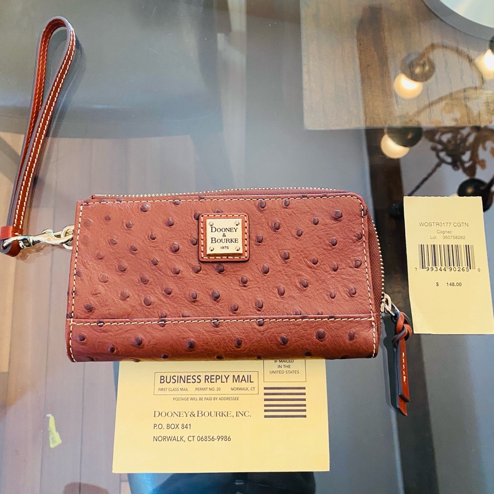 Beautiful Dooney & Bourke Rich Cognac color Ostrich Leather Wallet/Wristlet